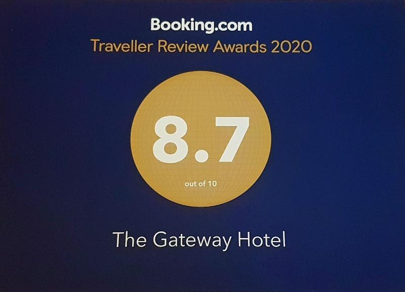 Gateway Hotel - Genel