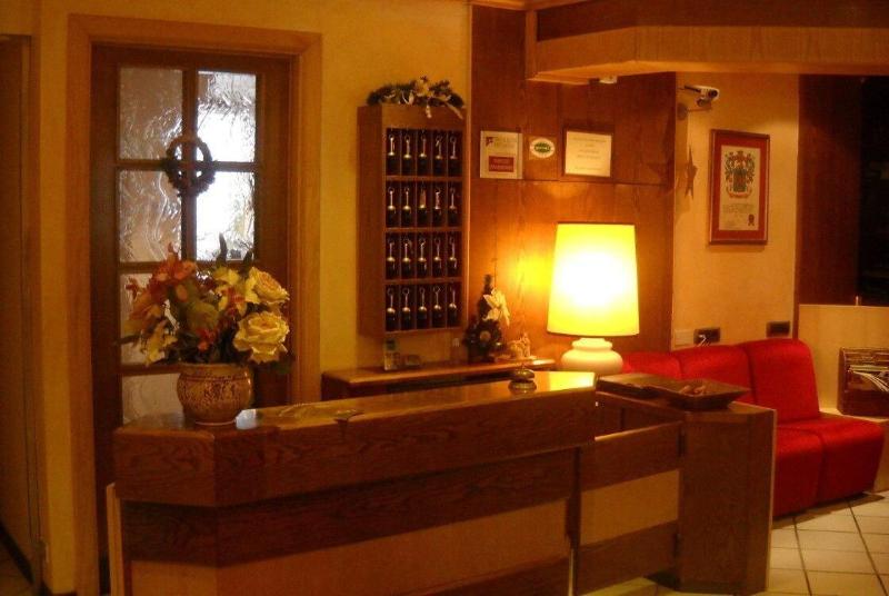 Hotel Wanda - Lobi