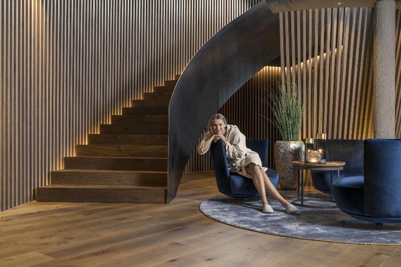 Hotel Chalet Mirabell - Lobi