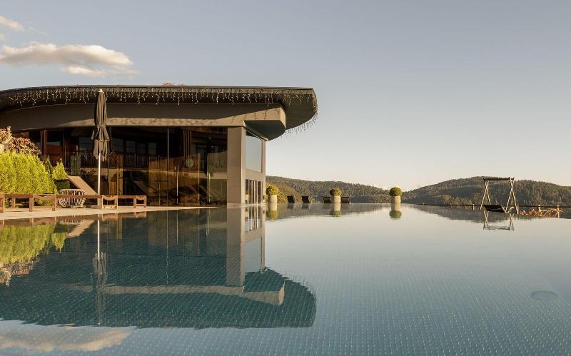 Hotel Chalet Mirabell - Havuz
