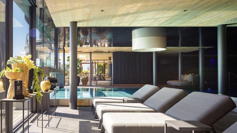 Hotel Chalet Mirabell - Havuz