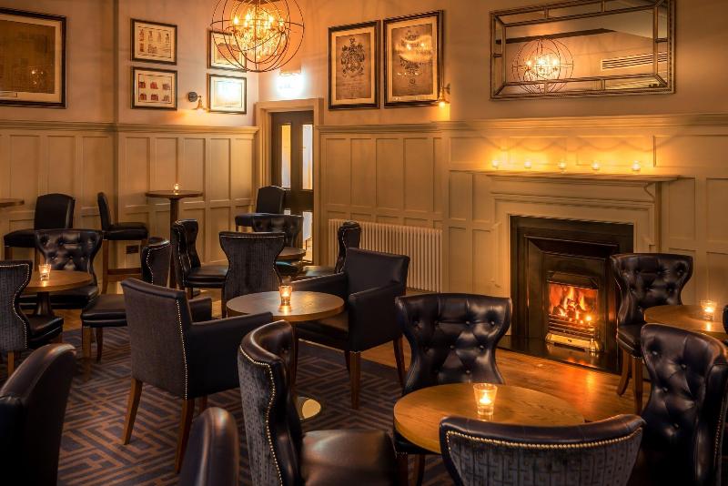 Bishop's Gate Hotel - Bar