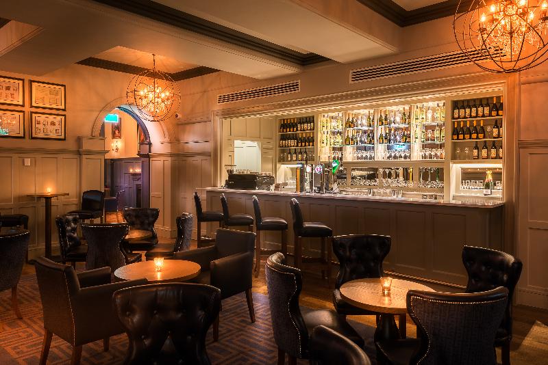 Bishop's Gate Hotel - Bar