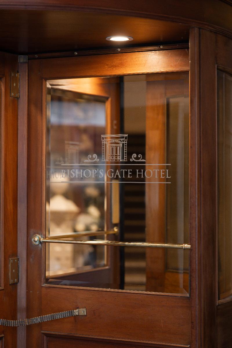 Bishop's Gate Hotel - Genel