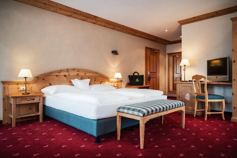 Hotel Corona - Oda