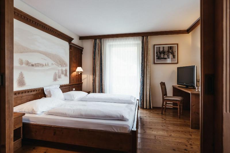 Hotel Corona - Oda
