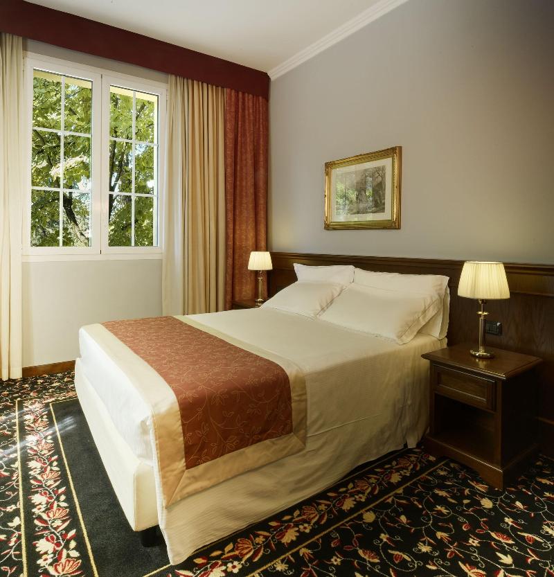 Meditur Hotel Bologna - Oda