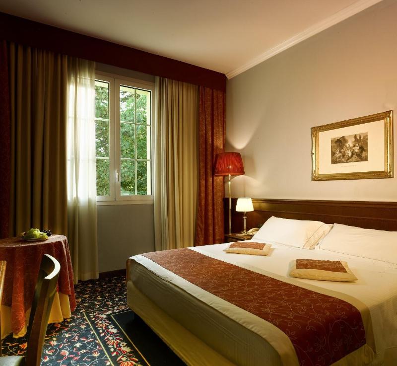Meditur Hotel Bologna - Oda
