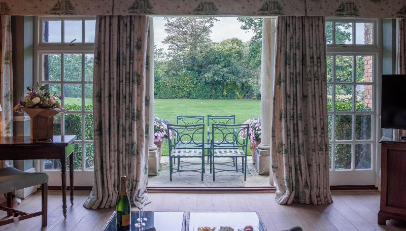 Chewton Glen - Genel