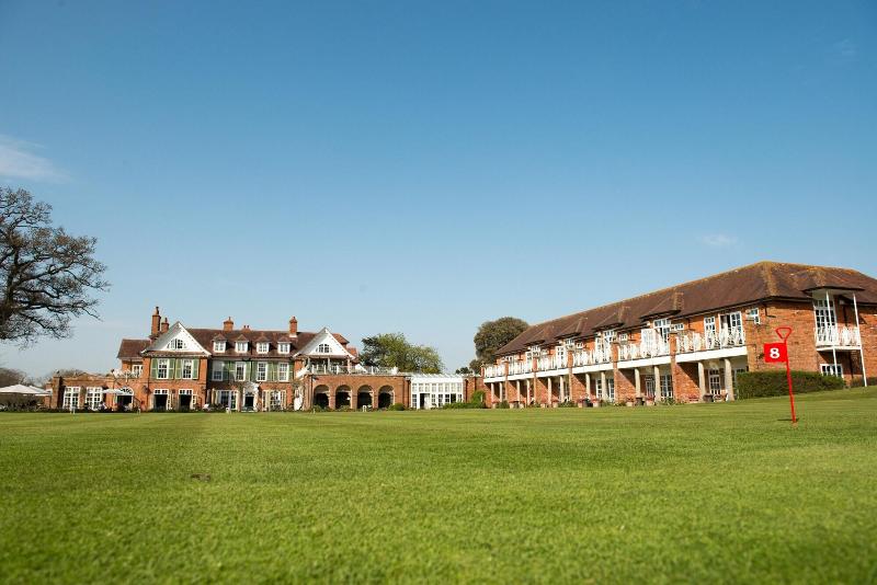 Chewton Glen - Genel