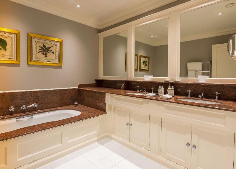 Chewton Glen - Oda
