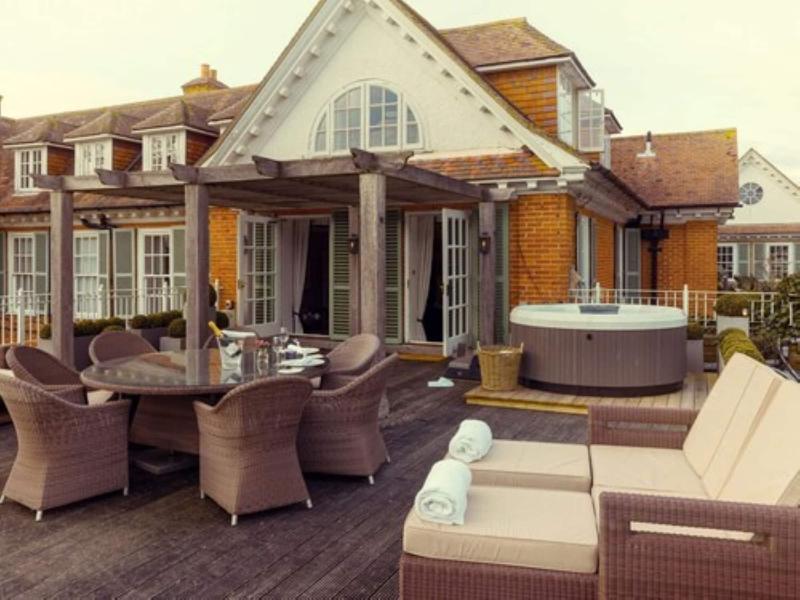 Chewton Glen - Oda