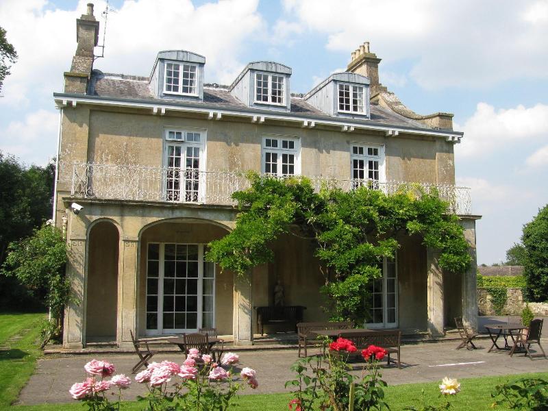 Chiseldon House - Genel