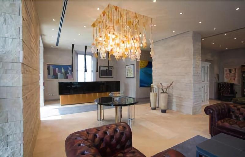 Century Hotel - Lobi