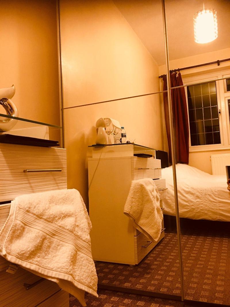 Bianca's House Hotel Heathrow Airport - Oda