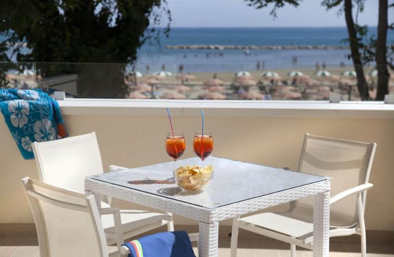 Marina Beach Suite Hotel - Genel