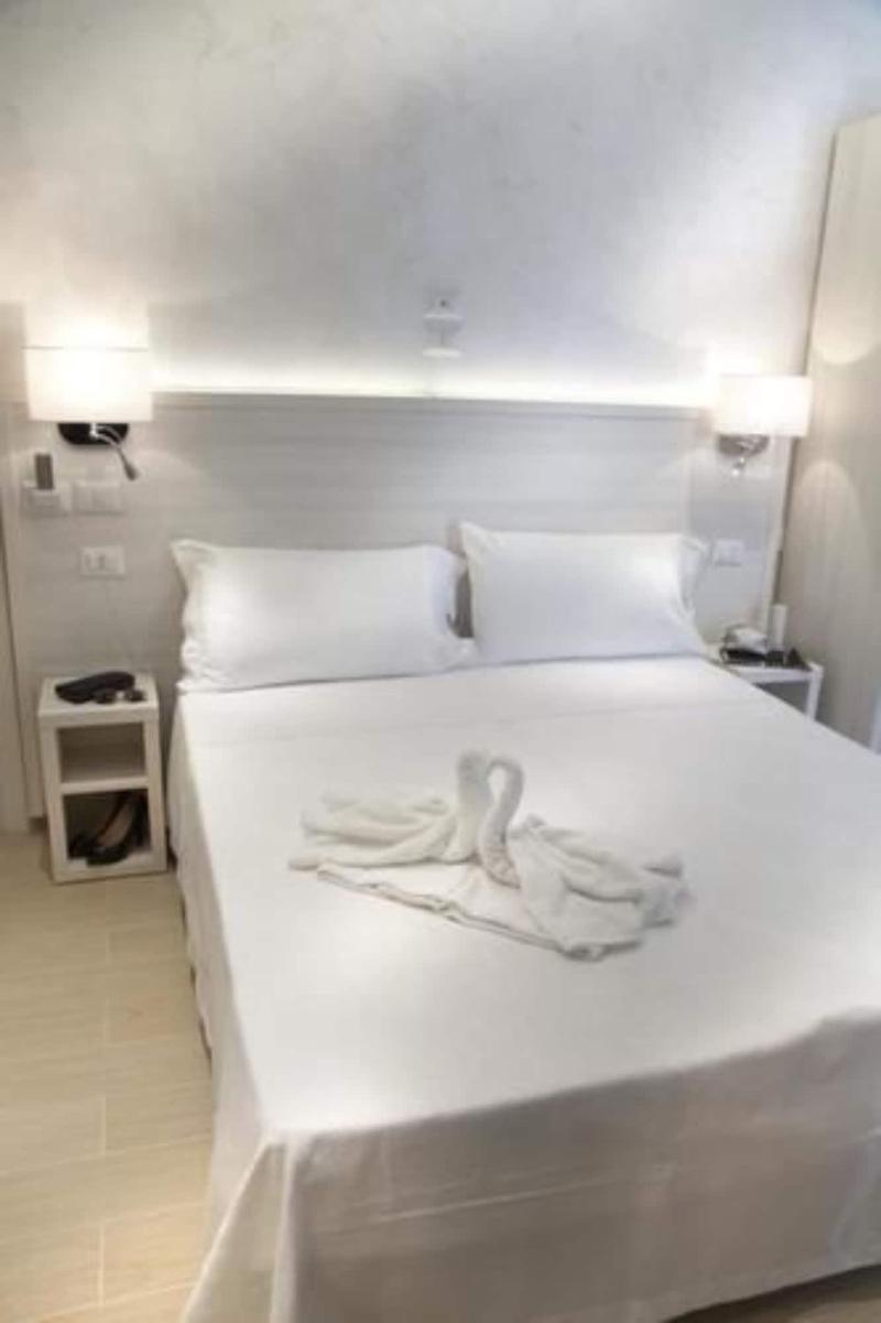 Marina Beach Suite Hotel - Oda