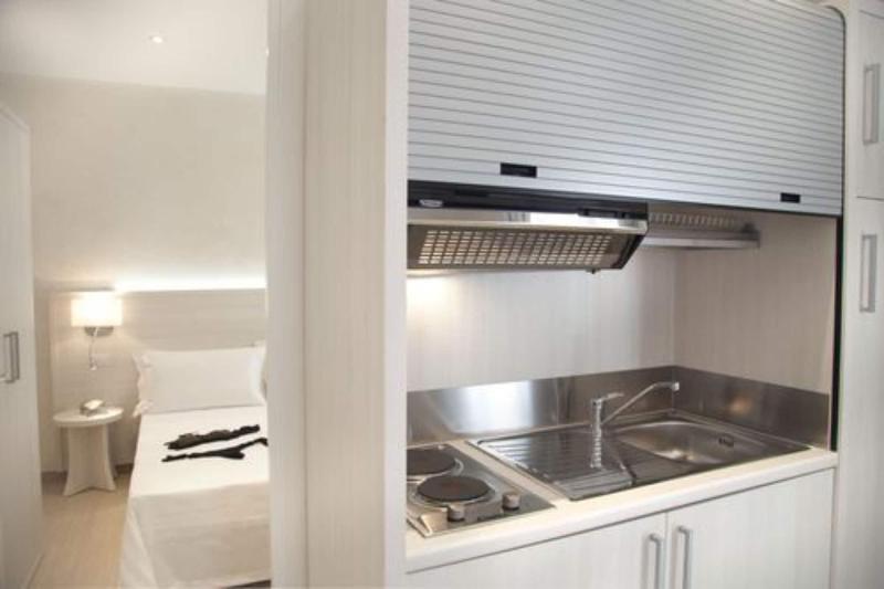 Marina Beach Suite Hotel - Oda