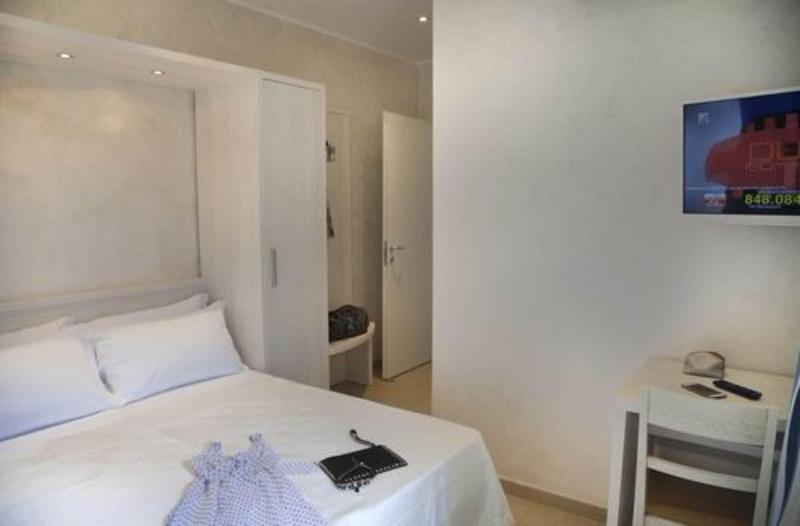 Marina Beach Suite Hotel - Oda
