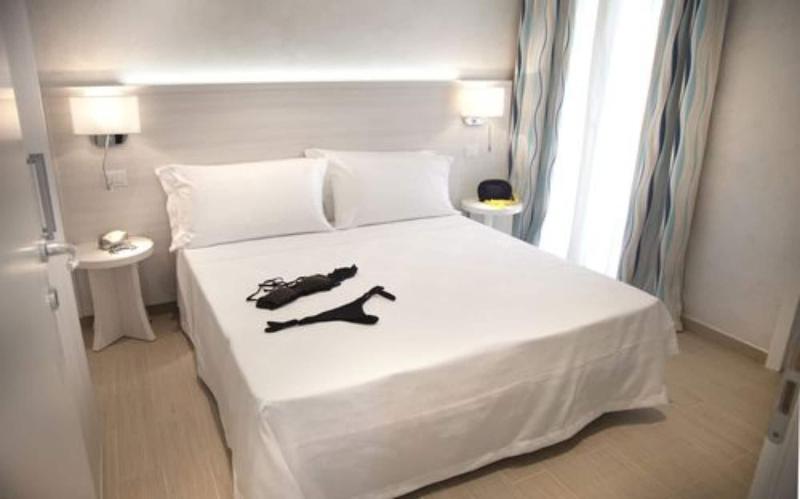 Marina Beach Suite Hotel - Oda