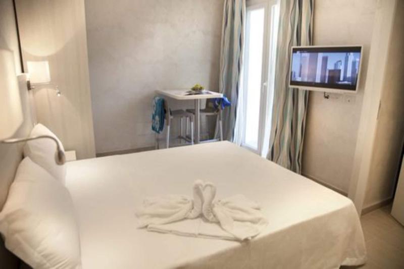 Marina Beach Suite Hotel - Oda
