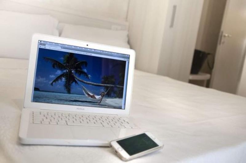 Marina Beach Suite Hotel - Oda