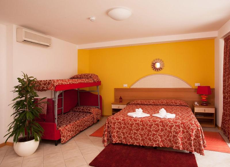 Hotel Bahama - Oda