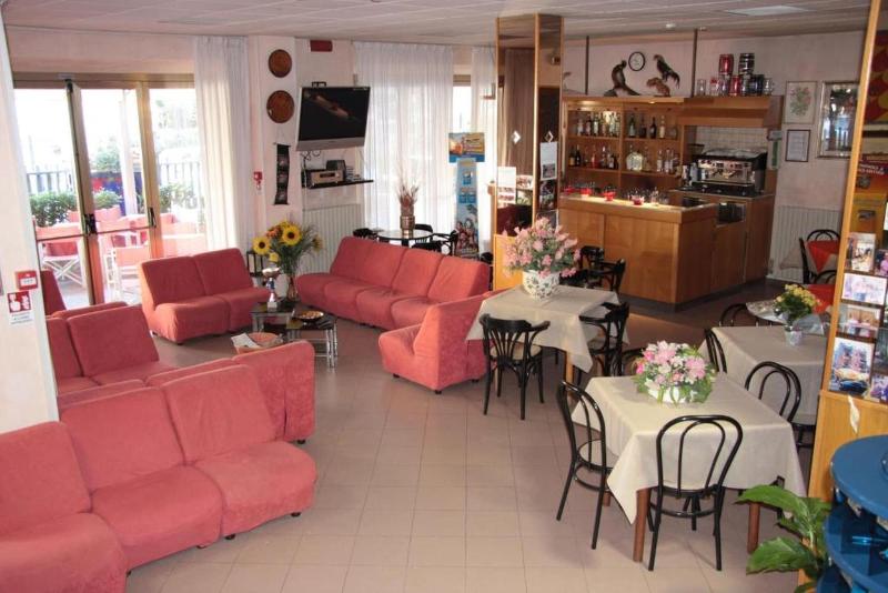 Hotel Peonia - Lobi
