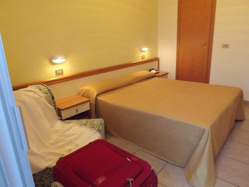 Hotel Thea - Oda