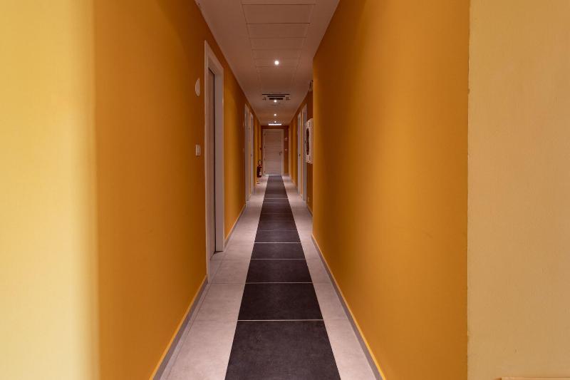 Hotel Rainbow - Lobi