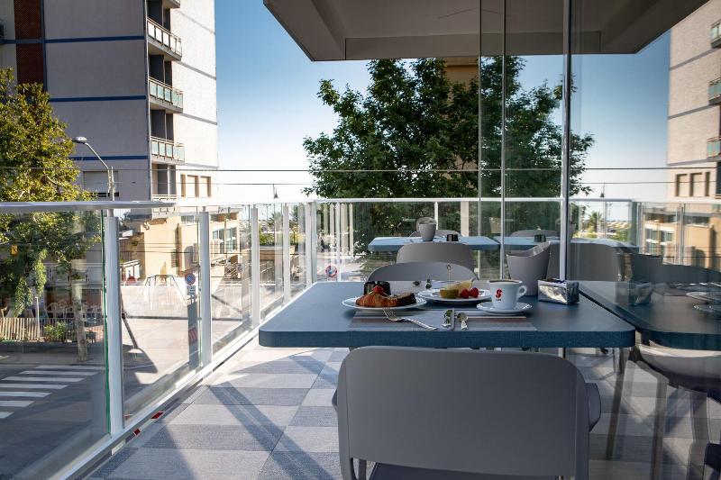 Hotel Rainbow - Teras