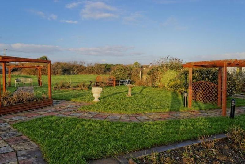Sand Bay Holiday Village - Genel