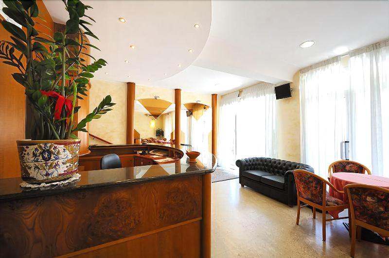 Hotel Bridge - Lobi