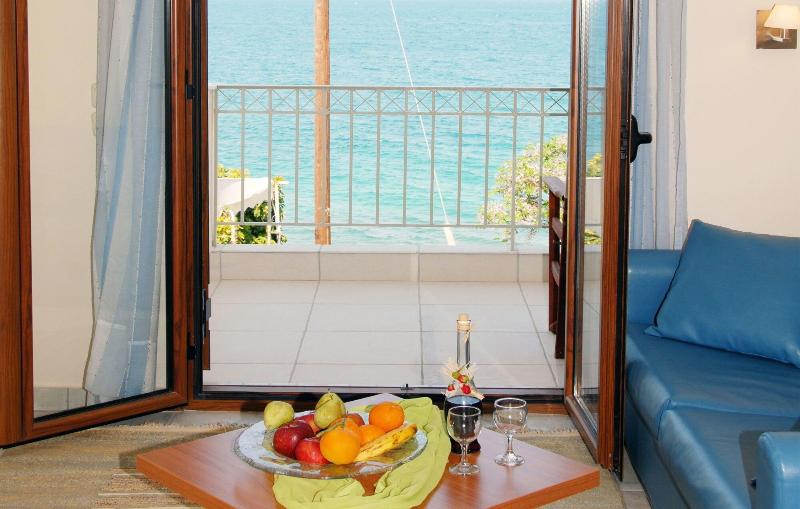 Sunset Hotel - Genel