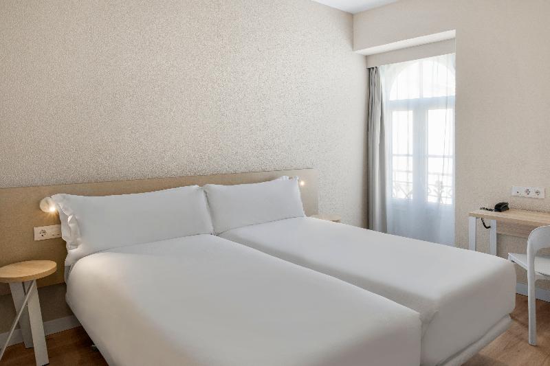 B&B HOTEL Figueira da Foz - Oda