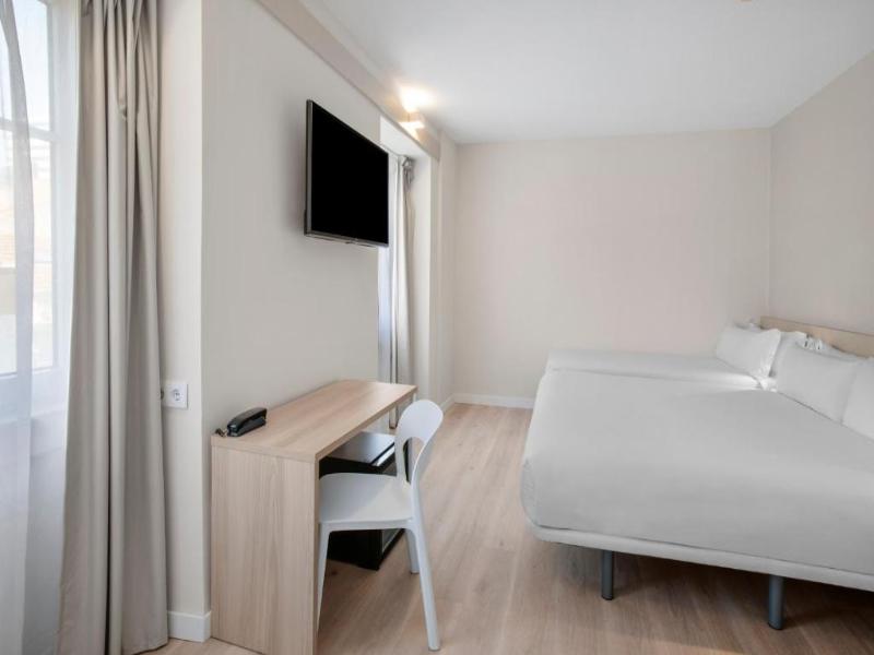 B&B HOTEL Figueira da Foz - Oda