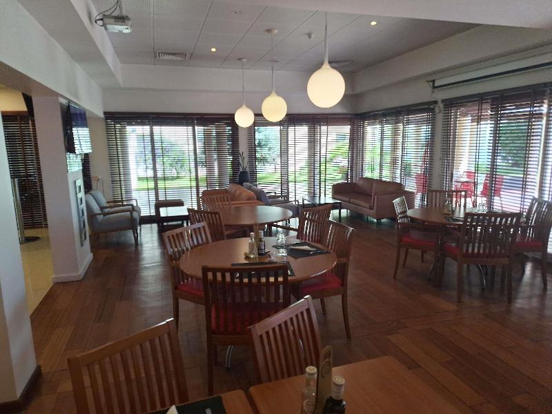 Ibis Setubal - Bar