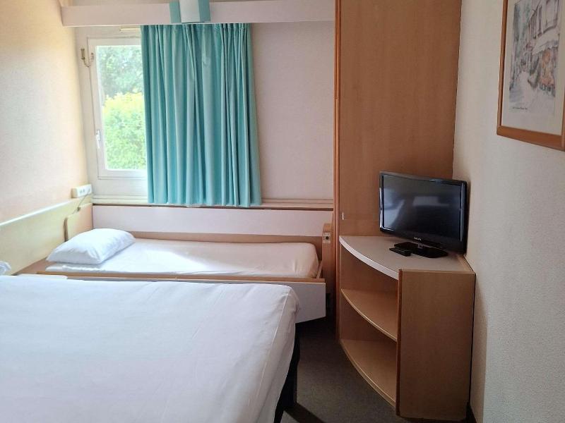 Ibis Setubal - Oda