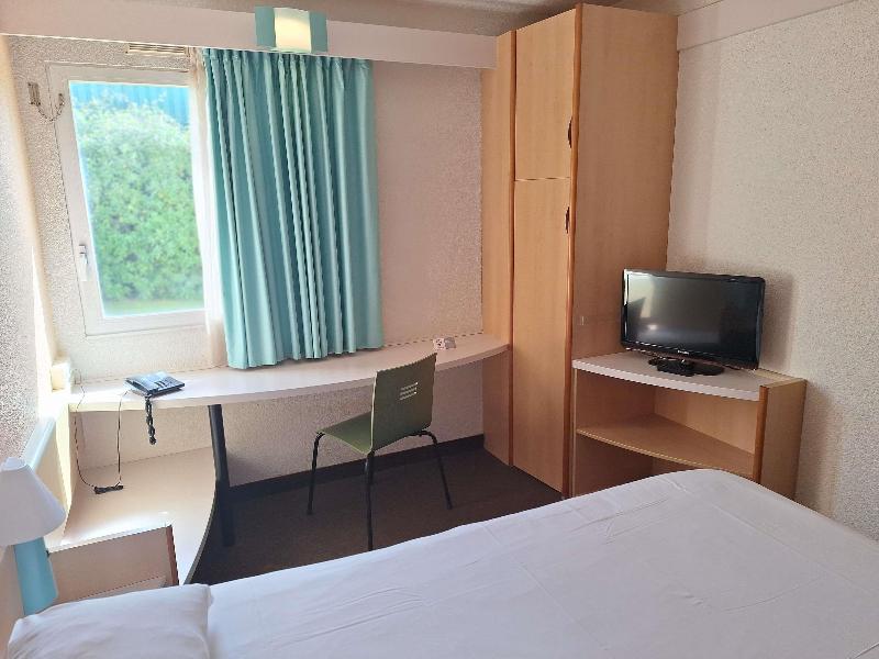 Ibis Setubal - Oda