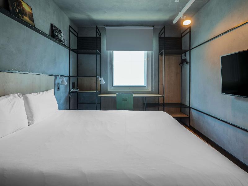 Ibis Setubal - Oda