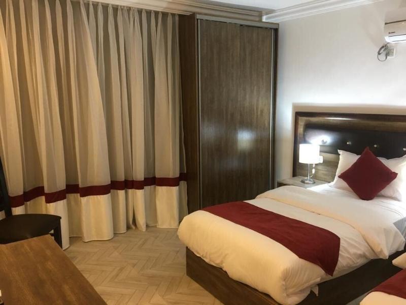 Petra Corner Hotel - Oda