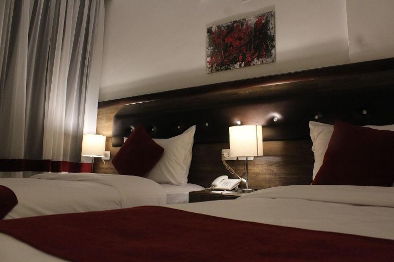 Petra Corner Hotel - Oda