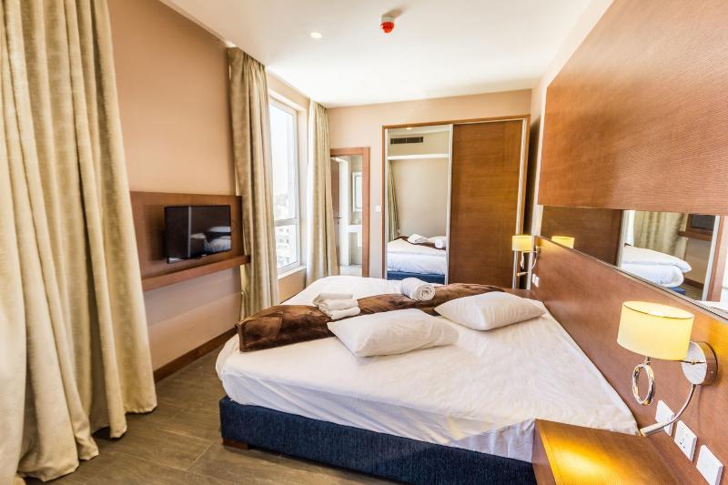 7Th Star Hotel Suites - Oda