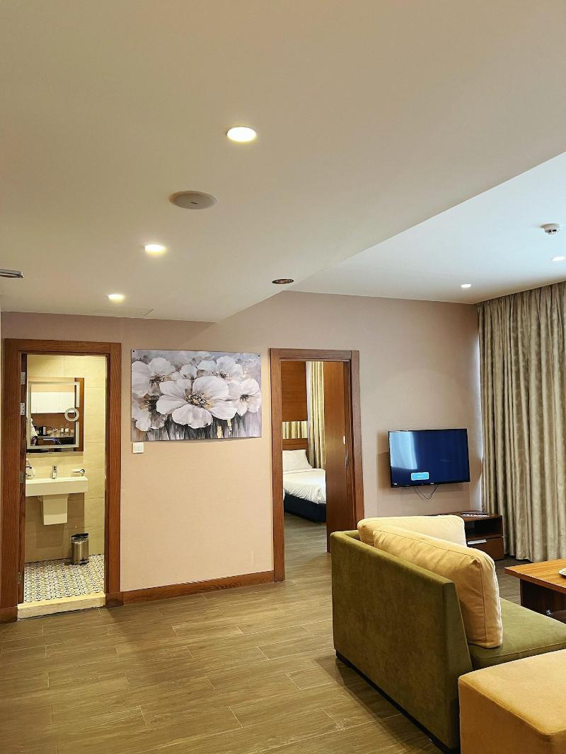 7Th Star Hotel Suites - Oda