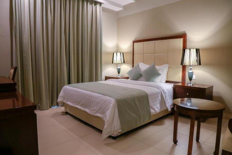 Muscat Inn Hotel - Oda