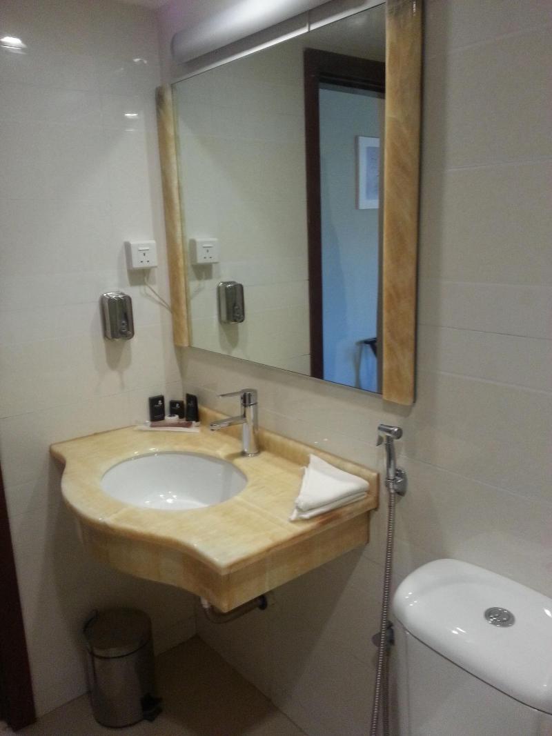 Muscat Inn Hotel - Oda
