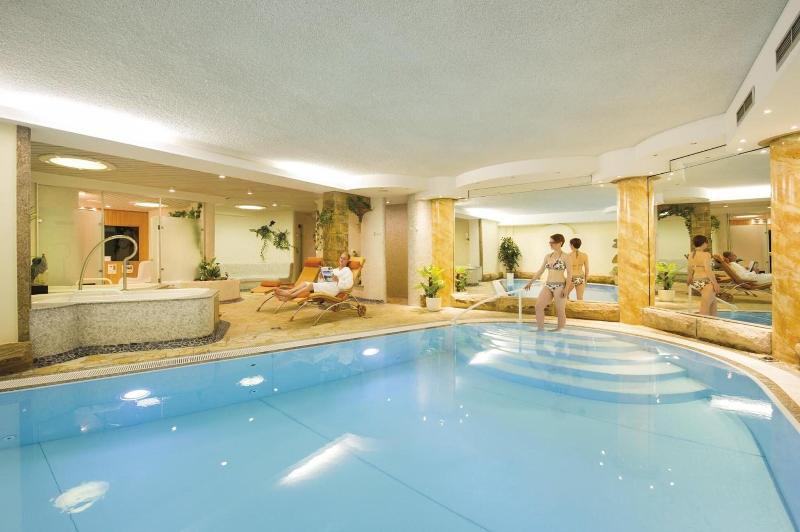 Landhotel Buller - Havuz