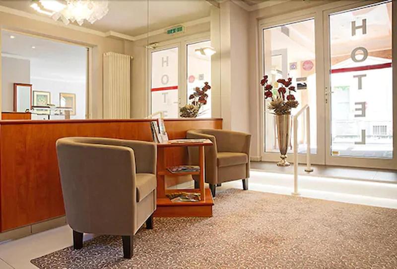 Hotel Victoria - Lobi