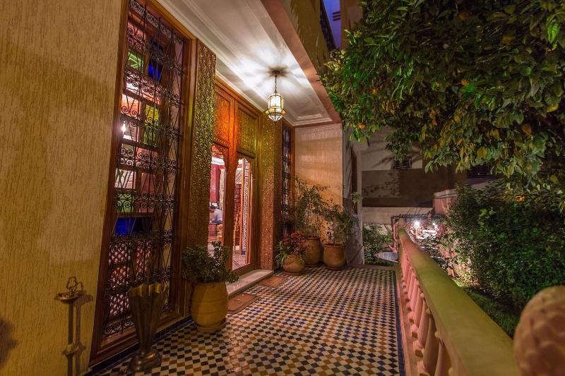 Riad Raouia - Genel