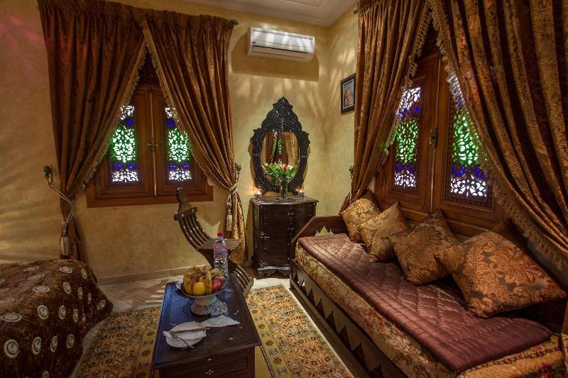 Riad Raouia - Oda